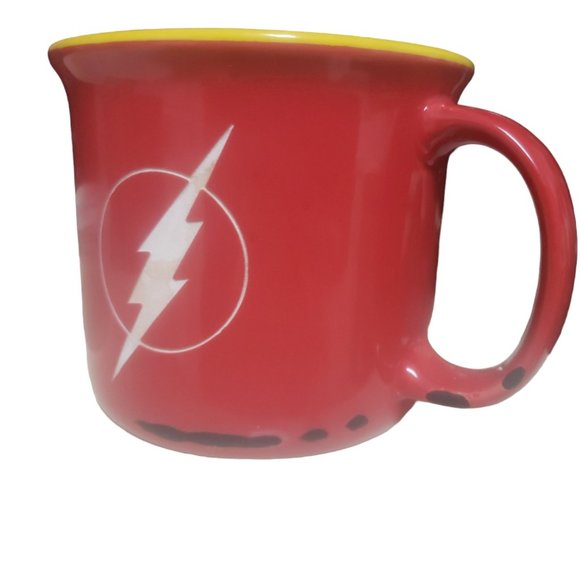 Six Flags The Flash Logo Ceramic Mug by DC Comics 12oz Distressed Design - Picture 2 of 5